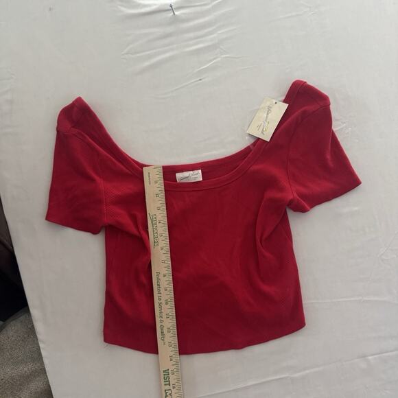 Women's Shrunken Short Sleeve Scoop Neck T-Shirt - Universal Thread™ Red L - Picture 6 of 7